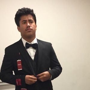 Meet your Posher, Christian